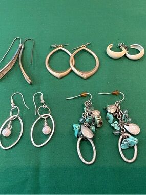 Lot Of 5 Fashion Earrings Pierced Dangle Hoop  Silver & GoldTone